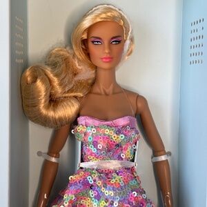Lark Lawrence Fashion Doll Bubble Up Tulabelle True Prismatica NRFB Articulated